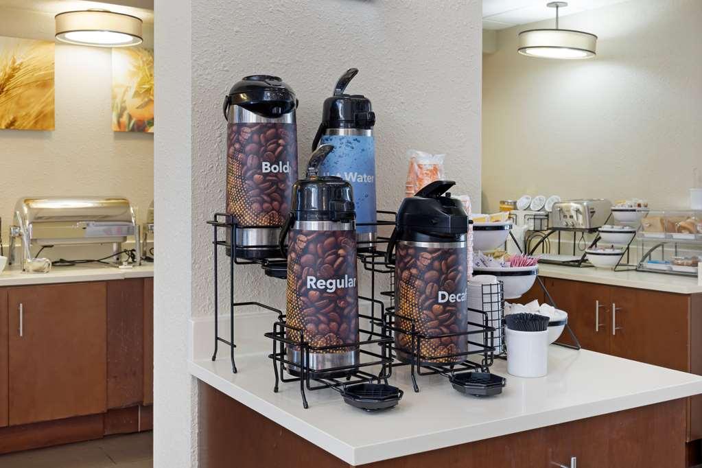וויצ'יטה Comfort Inn & Suites מסעדה תמונה
