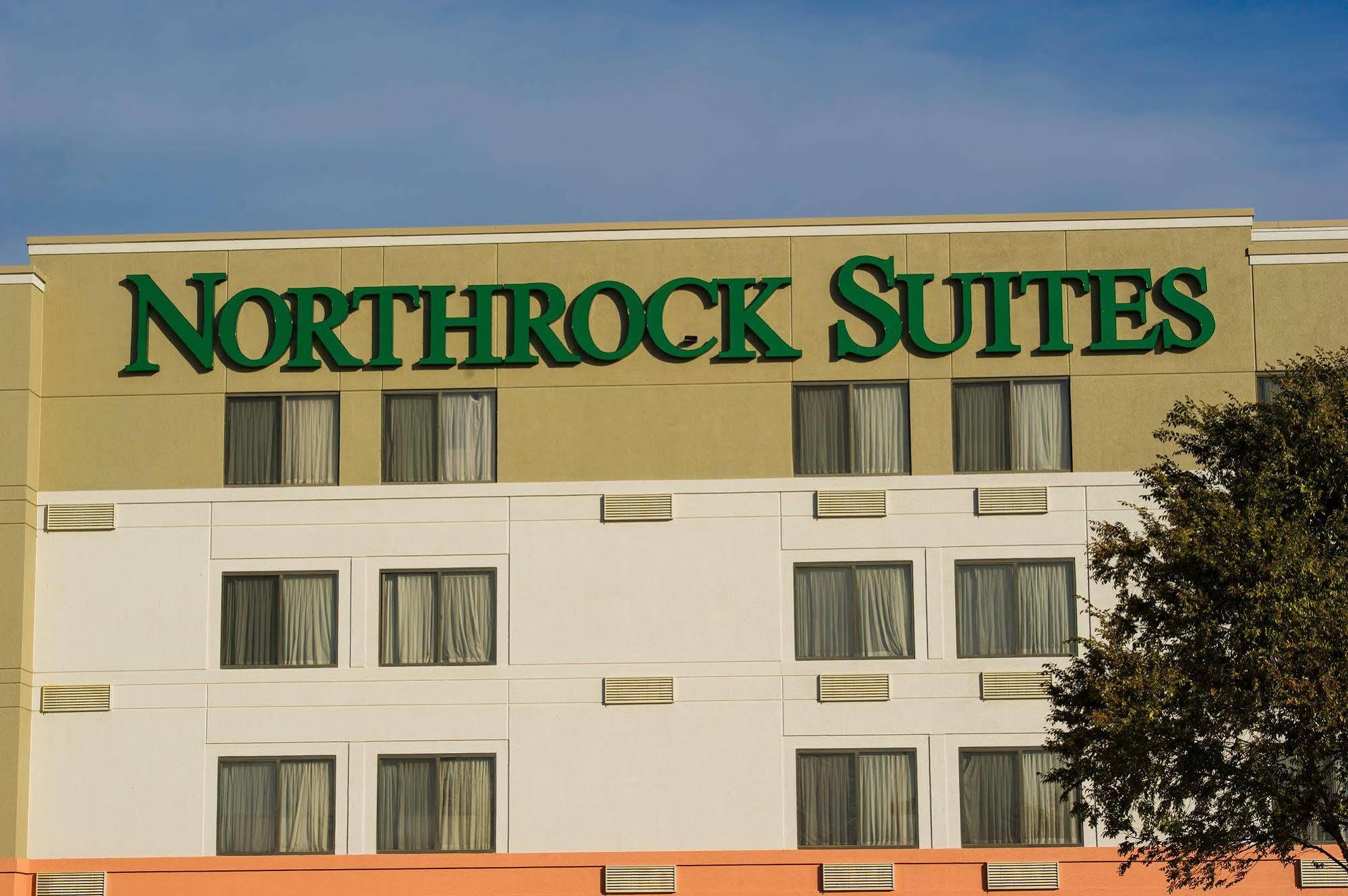 וויצ'יטה Comfort Inn & Suites מראה חיצוני תמונה
